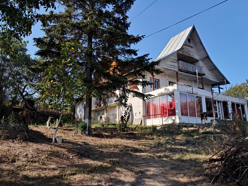 Ploiesti, Chitorani, casa plus teren 3.600 mp de vanzare,